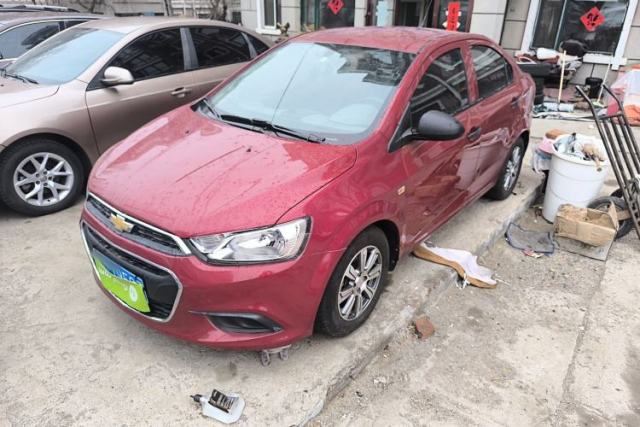 Used Chevrolet Aveo Sonic 2014 Sedan 1.4SL AT Fashion Edition
