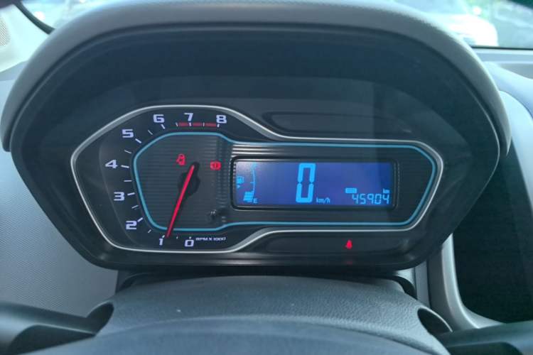 Used Chevrolet Aveo Sonic 2014 Sedan 1.4SL MT Comfort Edition Instrument Cluster