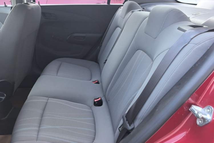 Used Chevrolet Aveo Sonic 2014 Sedan 1.4SL MT Comfort Edition Left Rear Seat