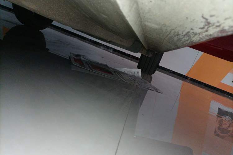 Used Chevrolet Aveo Sonic 2014 Sedan 1.4SL AT Stylish Sunroof Edition Left Side Sill