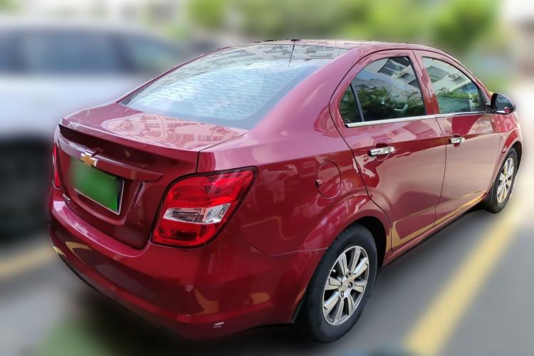 Used Chevrolet Aveo Sonic 2014 Sedan 1.4SL MT Comfort Edition Rear Right 45 Deg