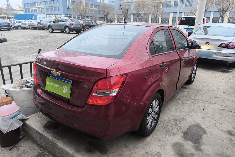 Used Chevrolet Aveo Sonic 2014 Sedan 1.4SL AT Fashion Edition Rear Right 45 Deg