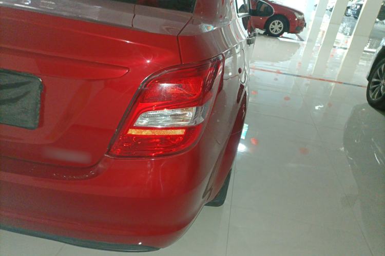 Used Chevrolet Aveo Sonic 2014 Sedan 1.4SL AT Stylish Sunroof Edition Right Rear Taillight