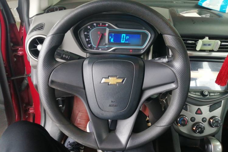 Used Chevrolet Aveo Sonic 2014 Sedan 1.4SL AT Fashion Edition Steering Wheel