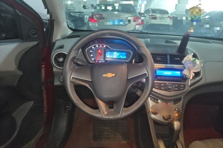Used Chevrolet Aveo Sonic 2014 Sedan 1.4SL AT Fashion Edition Steering Wheel
