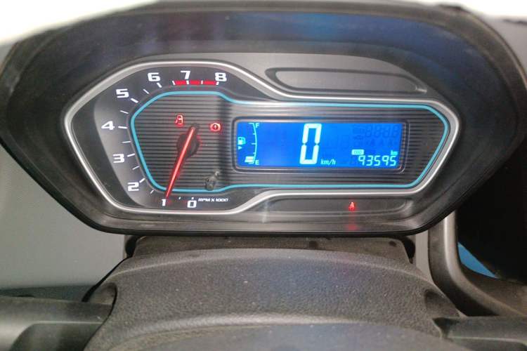 Used Chevrolet Aveo Sonic 2014 Sedan 1.4 SL MT Comfort Edition Instrument Cluster
