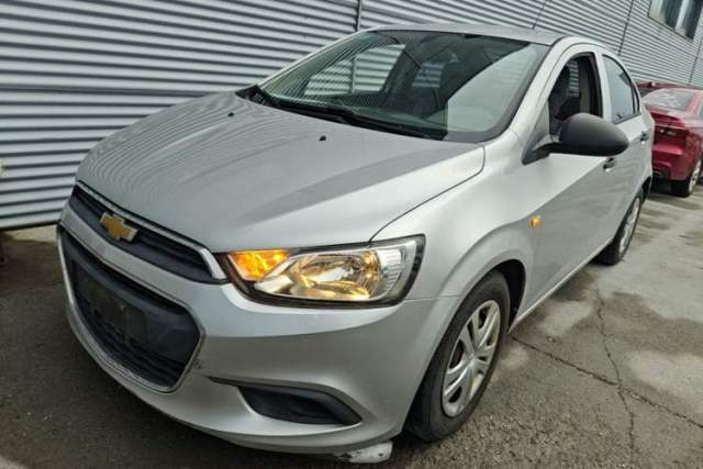 Used Chevrolet Aveo Sonic 2014 Sedan 1.4SL MT Comfort Edition