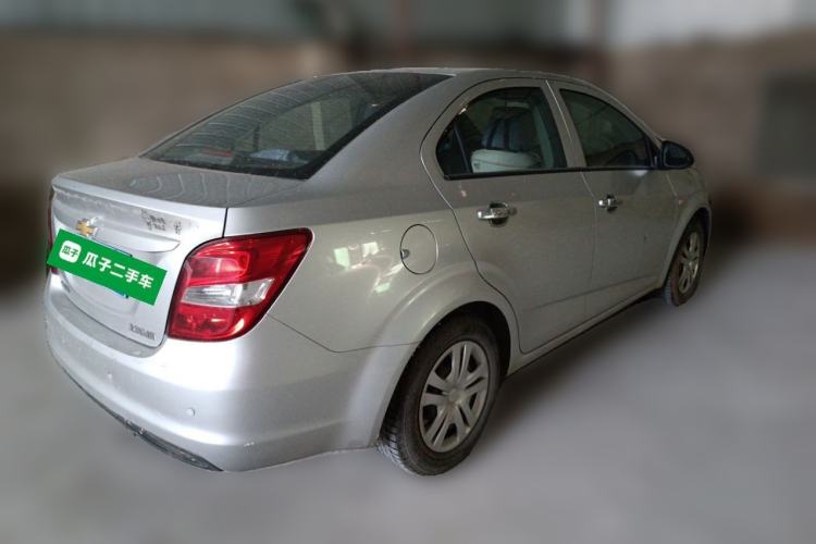 Used Chevrolet Aveo Sonic 2014 Sedan 1.4 SL MT Comfort Edition Rear Right 45 Deg