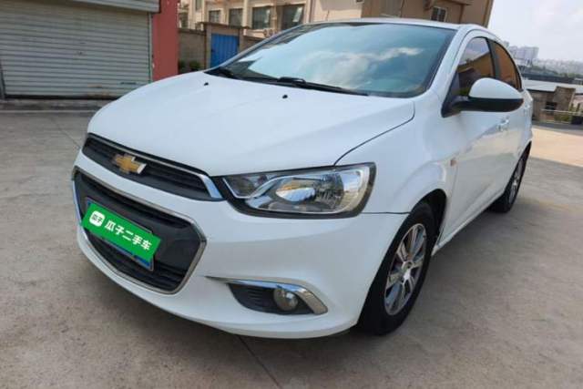 Used Chevrolet Aveo Sonic 2014 Sedan 1.4SE MT LeYou Edition