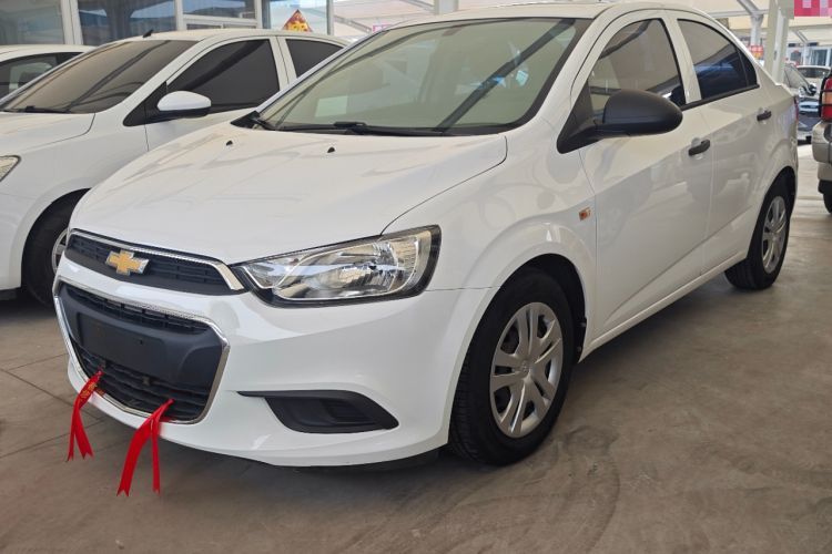 Ojetý Chevrolet Aveo Sonic 2014 Sedan 1.4SL AT Stylish Sunroof Edition Guazi used car, China used car export, Used car for sale, Used cars, Cheapest cars for sale