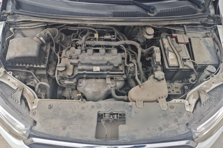 Used Chevrolet Aveo Sonic 2014 Sedan 1.4 SL MT Comfort Edition Engine Bay