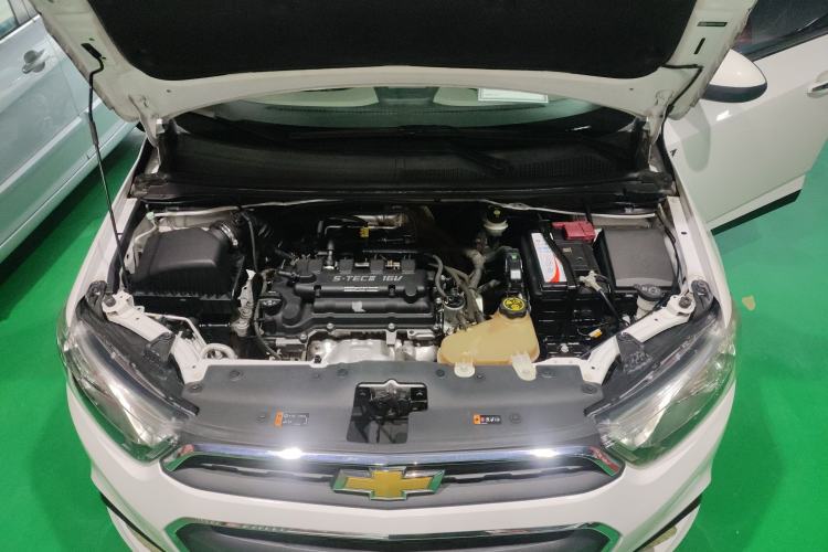 Used Chevrolet Aveo Sonic 2014 Sedan 1.4SL MT Comfort Edition Engine Bay