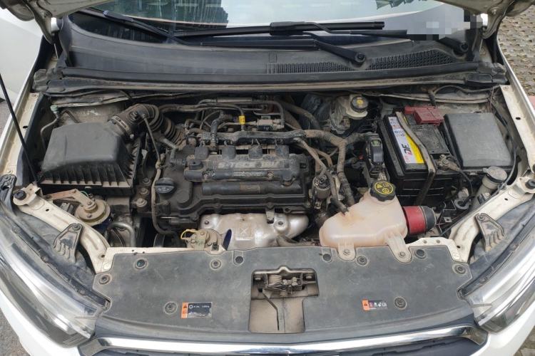 Used Chevrolet Aveo Sonic 2014 Sedan 1.4SL MT Comfort Edition Engine Bay