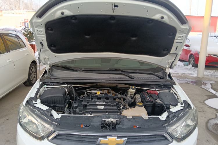 Used Chevrolet Aveo Sonic 2014 Sedan 1.4SL MT Comfort Edition Engine Bay