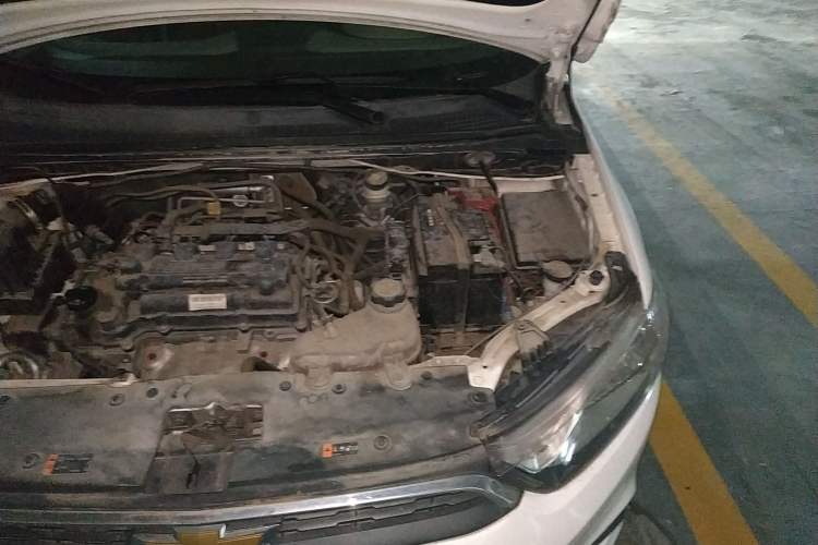 Used Chevrolet Aveo Sonic 2014 Sedan 1.4SL AT Fashion Edition Engine Bay Left