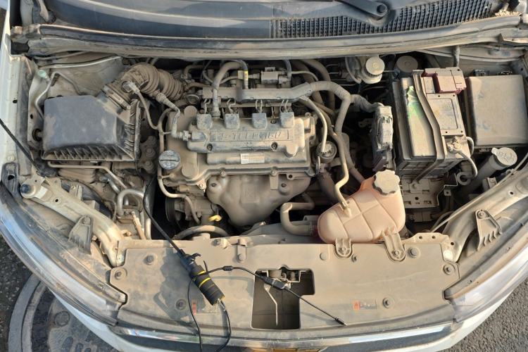 Used Chevrolet Aveo Sonic 2014 Hatchback 1.4SL MT Comfort Edition Engine Bay