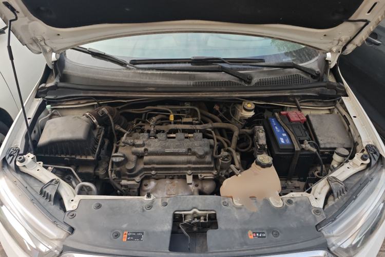 Used Chevrolet Aveo Sonic 2014 Sedan 1.4SL AT Stylish Sunroof Edition Engine Bay