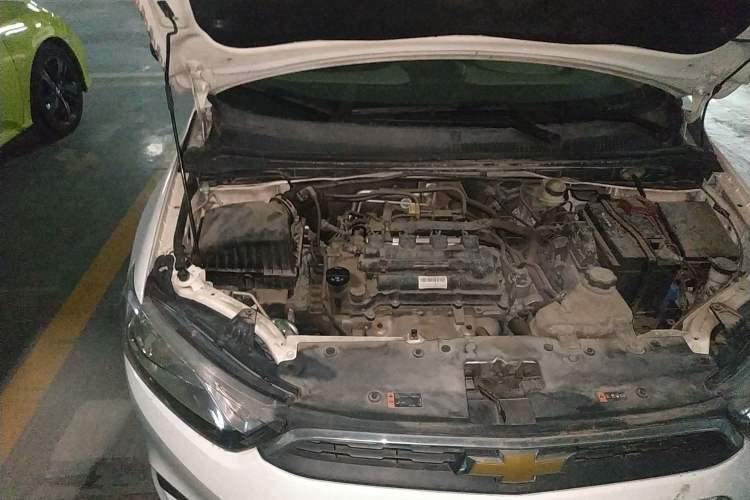 Used Chevrolet Aveo Sonic 2014 Sedan 1.4SL AT Fashion Edition Engine Bay Right