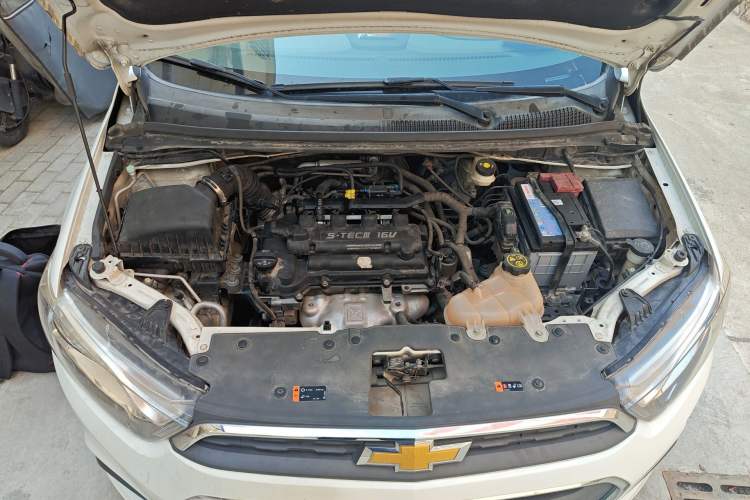 Used Chevrolet Aveo Sonic 2014 Sedan 1.4SL AT Fashion Edition Engine Bay
