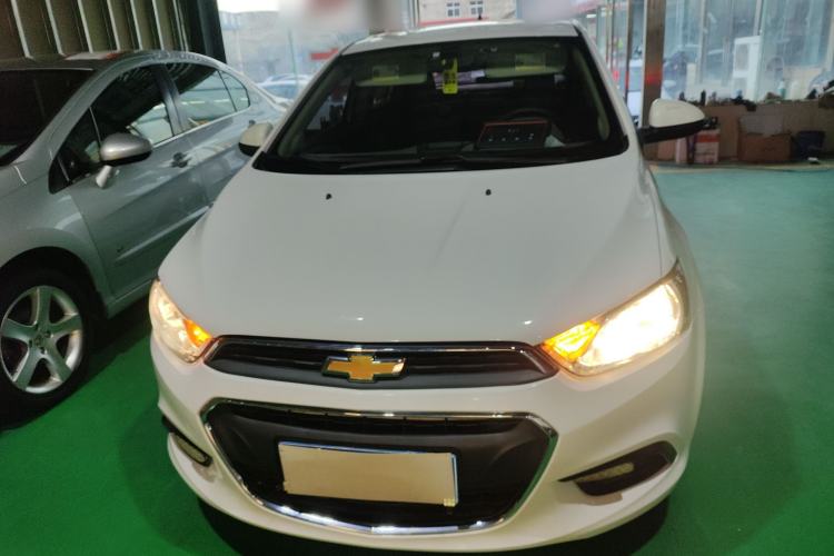 Used Chevrolet Aveo Sonic 2014 Sedan 1.4SL MT Comfort Edition Exterior 1