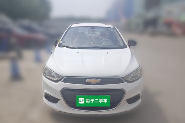 Used Chevrolet Aveo Sonic 2014 Sedan 1.4 SL MT Comfort Edition Front
