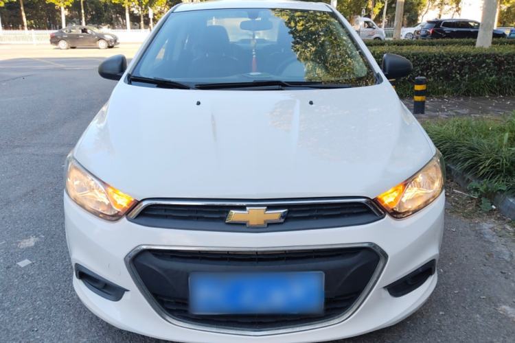 Used Chevrolet Aveo Sonic 2014 Sedan 1.4 SL MT Comfort Edition Front