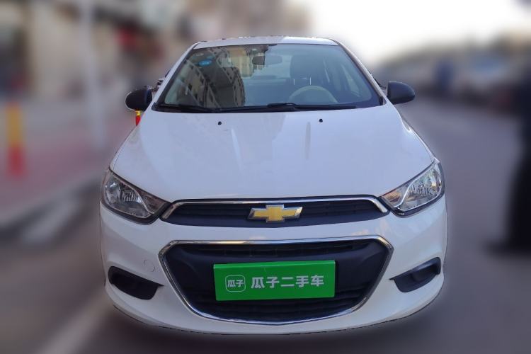 Used Chevrolet Aveo Sonic 2014 Sedan 1.4SL MT Comfort Edition Front