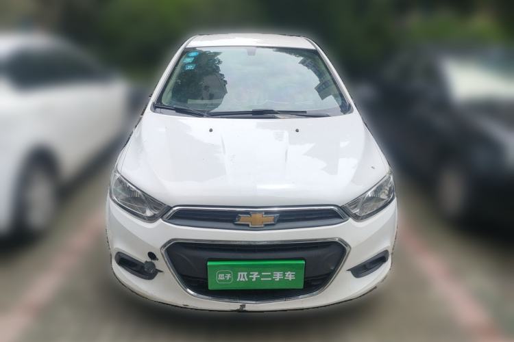 Used Chevrolet Aveo Sonic 2014 Sedan 1.4SL MT Comfort Edition Front