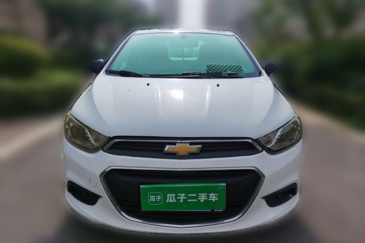 Used Chevrolet Aveo Sonic 2014 Sedan 1.4 SL MT Comfort Edition Front