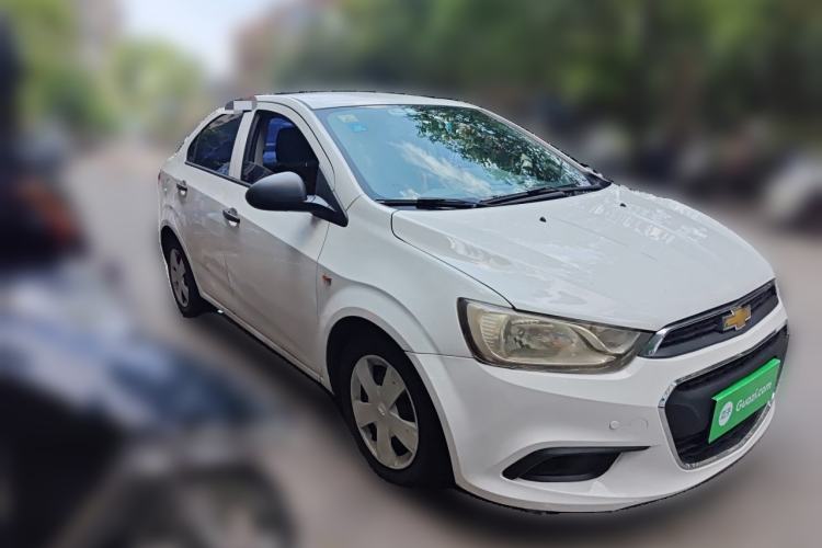 Used Chevrolet Aveo Sonic 2014 Sedan 1.4SL AT Fashion Edition Front Right 45 Deg