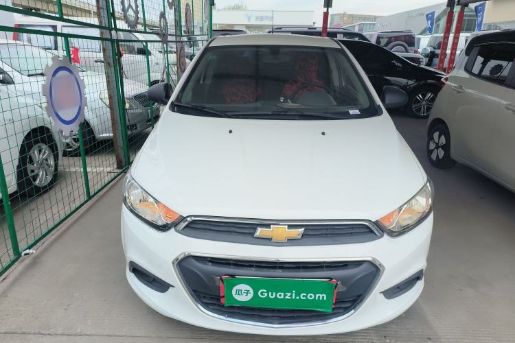 Used Chevrolet Aveo Sonic 2014 Sedan 1.4SL MT Comfort Edition Front
