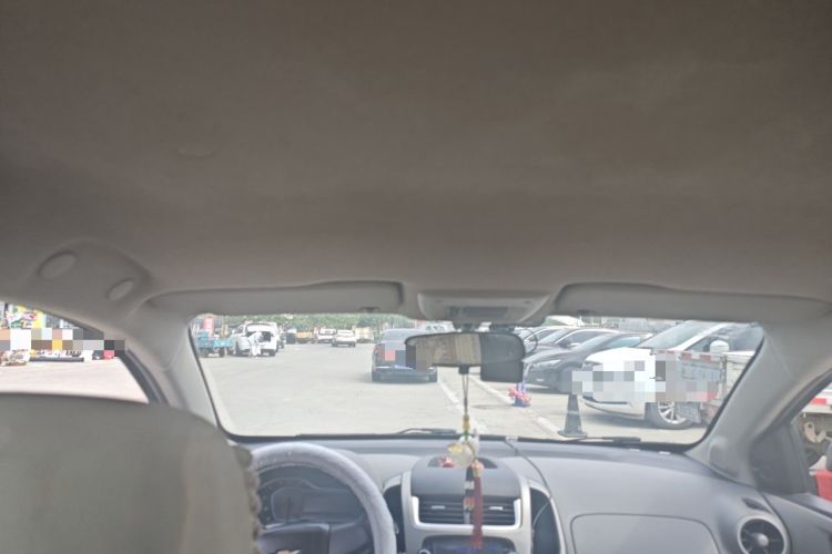 Used Chevrolet Aveo Sonic 2014 Sedan 1.4 SL MT Comfort Edition Headliner