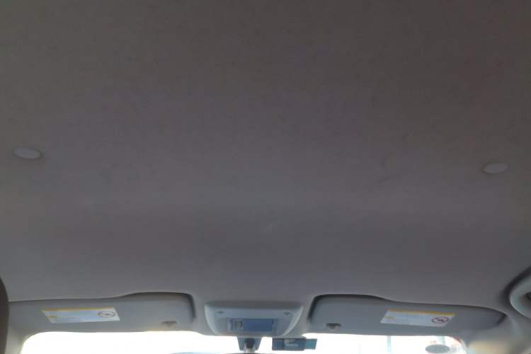 Used Chevrolet Aveo Sonic 2014 Sedan 1.4SL MT Comfort Edition Headliner
