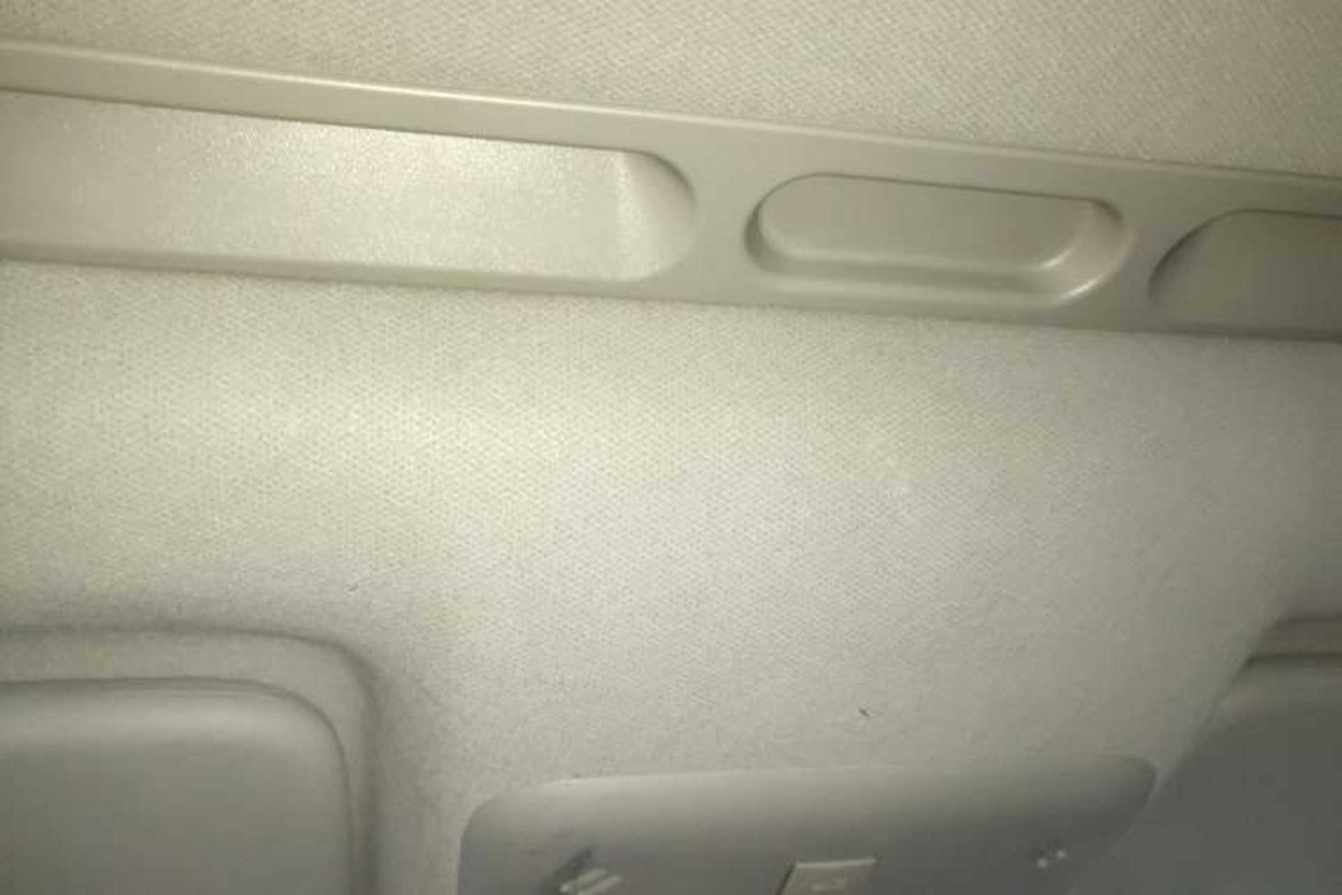 Used Chevrolet Aveo Sonic 2014 Sedan 1.4SL AT Stylish Sunroof Edition Headliner