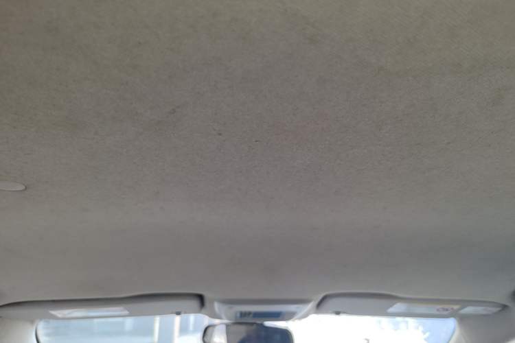 Used Chevrolet Aveo Sonic 2014 Sedan 1.4 SL MT Comfort Edition Headliner