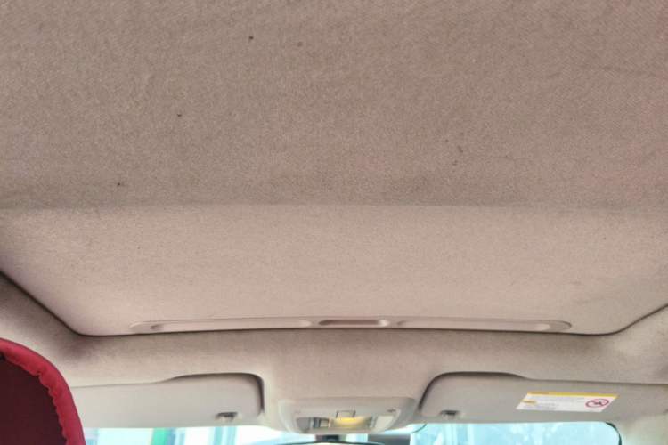 Used Chevrolet Aveo Sonic 2014 Sedan 1.4SL AT Stylish Sunroof Edition Headliner
