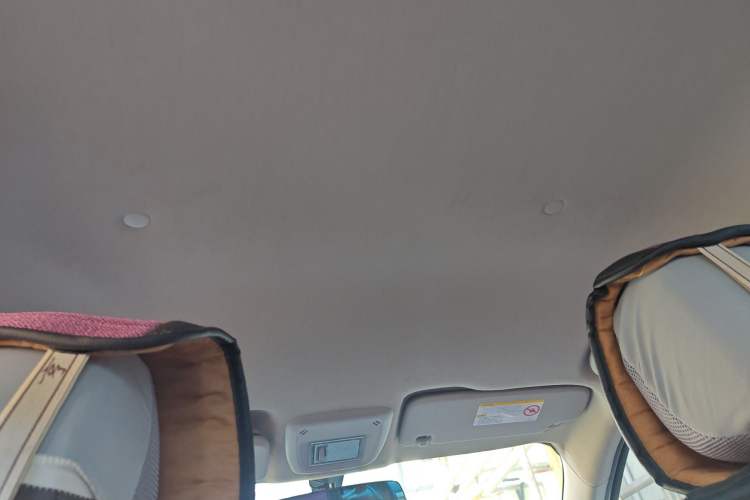 Used Chevrolet Aveo Sonic 2014 Sedan 1.4SL AT Fashion Edition Headliner