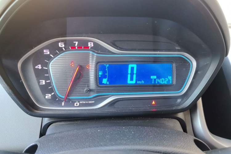 Used Chevrolet Aveo Sonic 2014 Sedan 1.4SL MT Comfort Edition Instrument Cluster