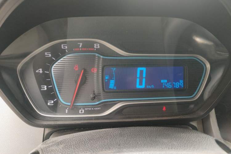 Used Chevrolet Aveo Sonic 2014 Sedan 1.4SL MT Comfort Edition Instrument Cluster