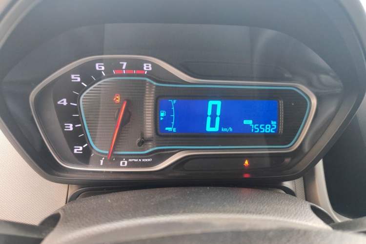 Used Chevrolet Aveo Sonic 2014 Sedan 1.4SL MT Comfort Edition Instrument Cluster