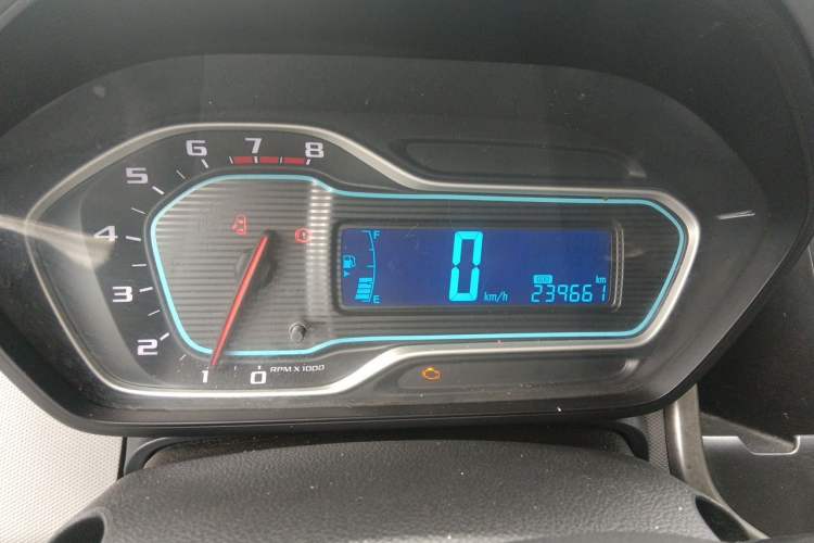 Used Chevrolet Aveo Sonic 2014 Sedan 1.4 SL MT Comfort Edition Instrument Cluster