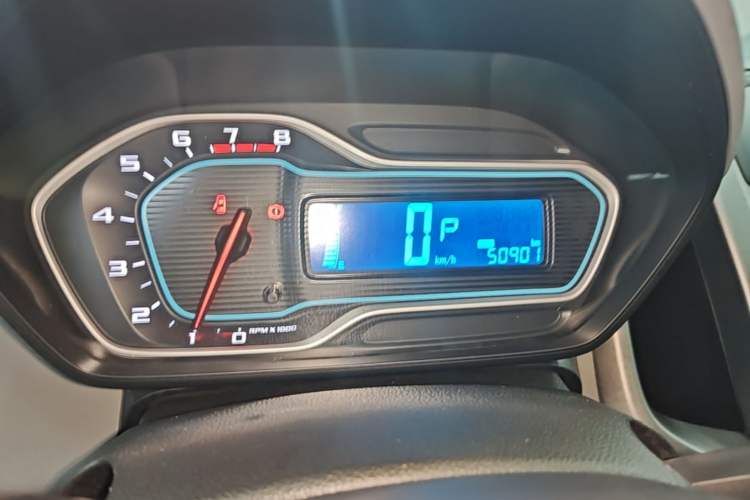 Used Chevrolet Aveo Sonic 2014 Sedan 1.4SL AT Fashion Edition Instrument Cluster