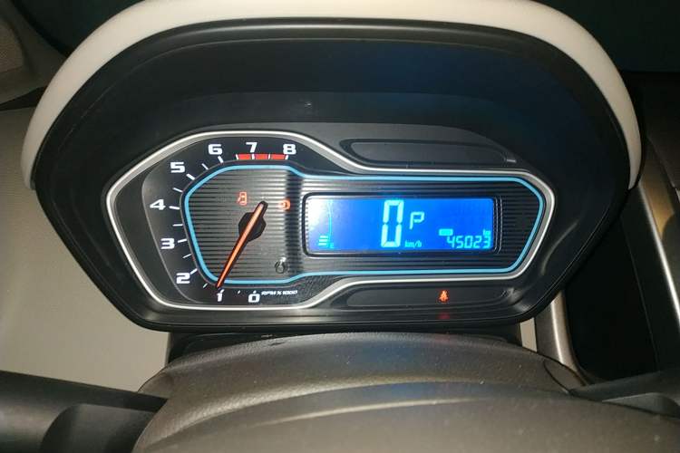 Used Chevrolet Aveo Sonic 2014 Sedan 1.4SL AT Fashion Edition Instrument Cluster