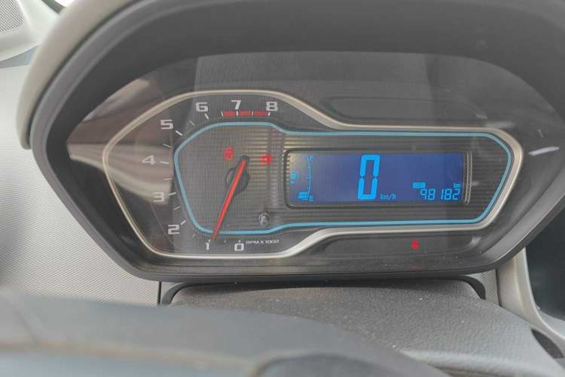 Used Chevrolet Aveo Sonic 2014 Sedan 1.4 SL MT Comfort Edition Instrument Cluster