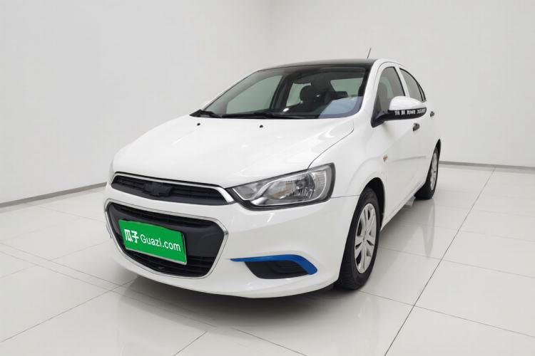 Ojetý Chevrolet Aveo Sonic 2014 Sedan 1.4SL MT Comfort Edition Guazi used car, China used car export, Used car for sale, Used cars, Cheapest cars for sale