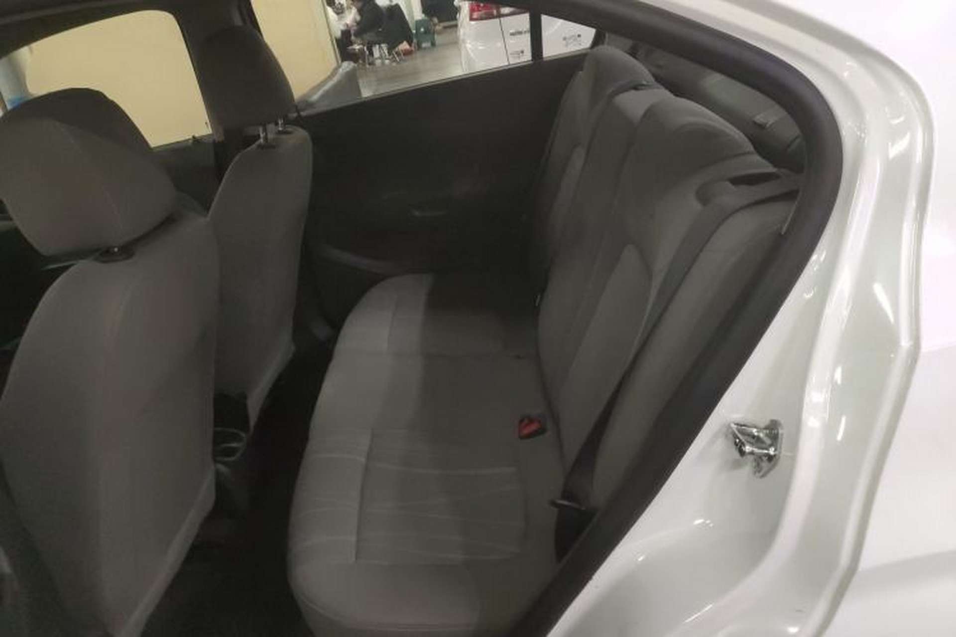 Used Chevrolet Aveo Sonic 2014 Sedan 1.4SL AT Stylish Sunroof Edition Left Rear Seat