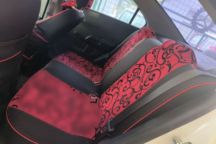 Used Chevrolet Aveo Sonic 2014 Sedan 1.4SL MT Comfort Edition Left Rear Seat