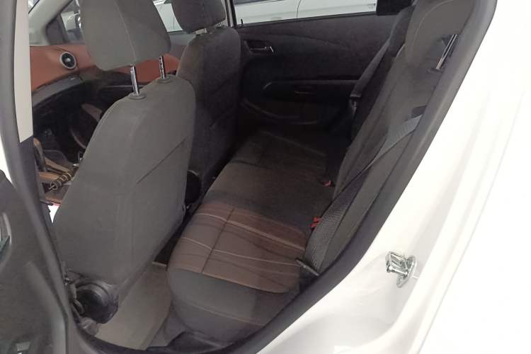 Used Chevrolet Aveo Sonic 2014 Hatchback 1.6 SX AT Fashion Edition Left Rear Seat