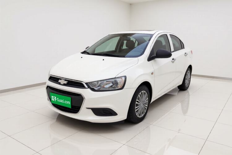 Used Chevrolet Aveo Sonic 2014 Sedan 1.4SL AT Stylish Sunroof Edition Guazi used car, China used car export, Used car for sale, Used Chevrolet cars, Cheapest cars for sale