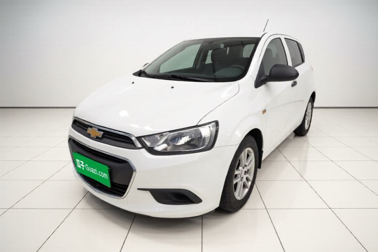 Used Chevrolet Aveo Sonic 2014 Hatchback 1.4SL MT Comfort Edition Guazi used car, China used car export, Used car for sale, Used Chevrolet cars, Cheapest cars for sale